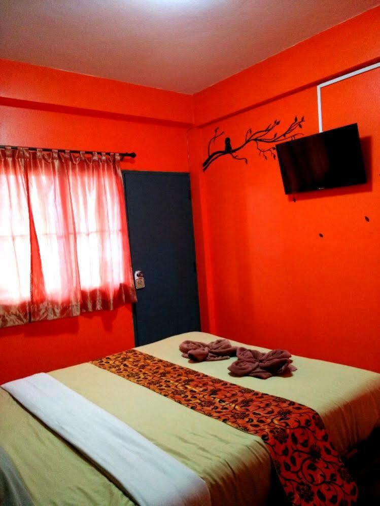 Yin Yang Guesthouse Čiang Mai Exteriér fotografie